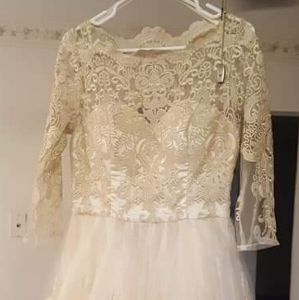 Chi Chi London dress - Picture 4 of 4